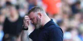 Wayne Rooney Staff Member’s Error Summarizes Nightmare First Plymouth Game news-12082024-030057