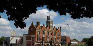 Iconic Brum Pub Reopens for Fans: Owner’s Promise Keeps Hope Alive news-21082024-181142