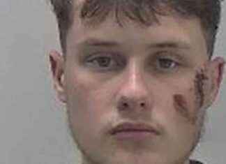 Tragic BMW Crash Caught on Doorbell Camera: Fatal Accident Footage news-12092024-235720