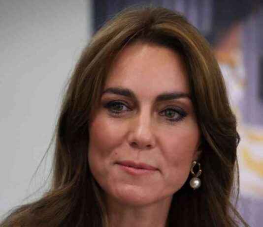James Middleton Opens Up About Mental Health Struggles and Relationship with Sister Kate Middleton news-15092024-204847