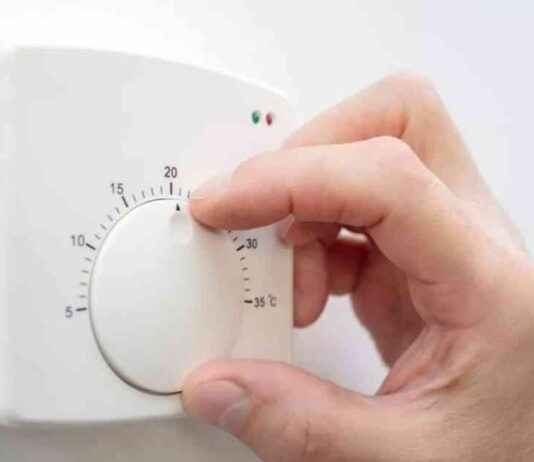 Save £300 on Winter Energy Bills: Expert Tips & Tricks news-06102024-030036