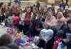 Liam Payne Vigil Draws Crowds in Birmingham: A Tribute to the Singer news-20102024-201656