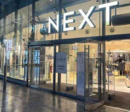 Stylish £27 Jumper in 7 Colors: Next’s ‘Warm but Not Bulky’ Option news-27102024-145820