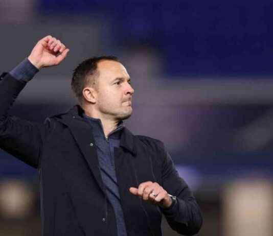 Chris Davies Praises Star Player as a ‘Dream’ for Birmingham City Teammates news-30102024-033156