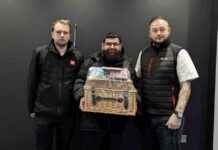 Heroic Garage Owner Saves Delivery Driver’s Life with Quick Intervention news-18112024-094958