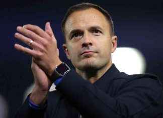 Chris Davies Reflects on Stansfield Conversation as Blues Player Excels on Emotional Occasion news-27112024-052940