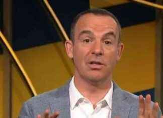 Act Now: Martin Lewis Urges 14 Million People to Send ‘Free’ Text Message act-now-martin-lewis-urges-14-million-people-to-send-free-text-message