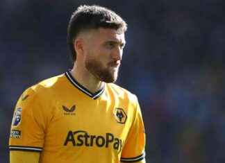 Matt Doherty Opens Up About Vitor Pereira Regime at Wolves: Insights on a ‘Sloppy’ Defeat matt-doherty-opens-up-about-vitor-pereira-regime-at-wolves-nsights-on-a-sloppy-defeat